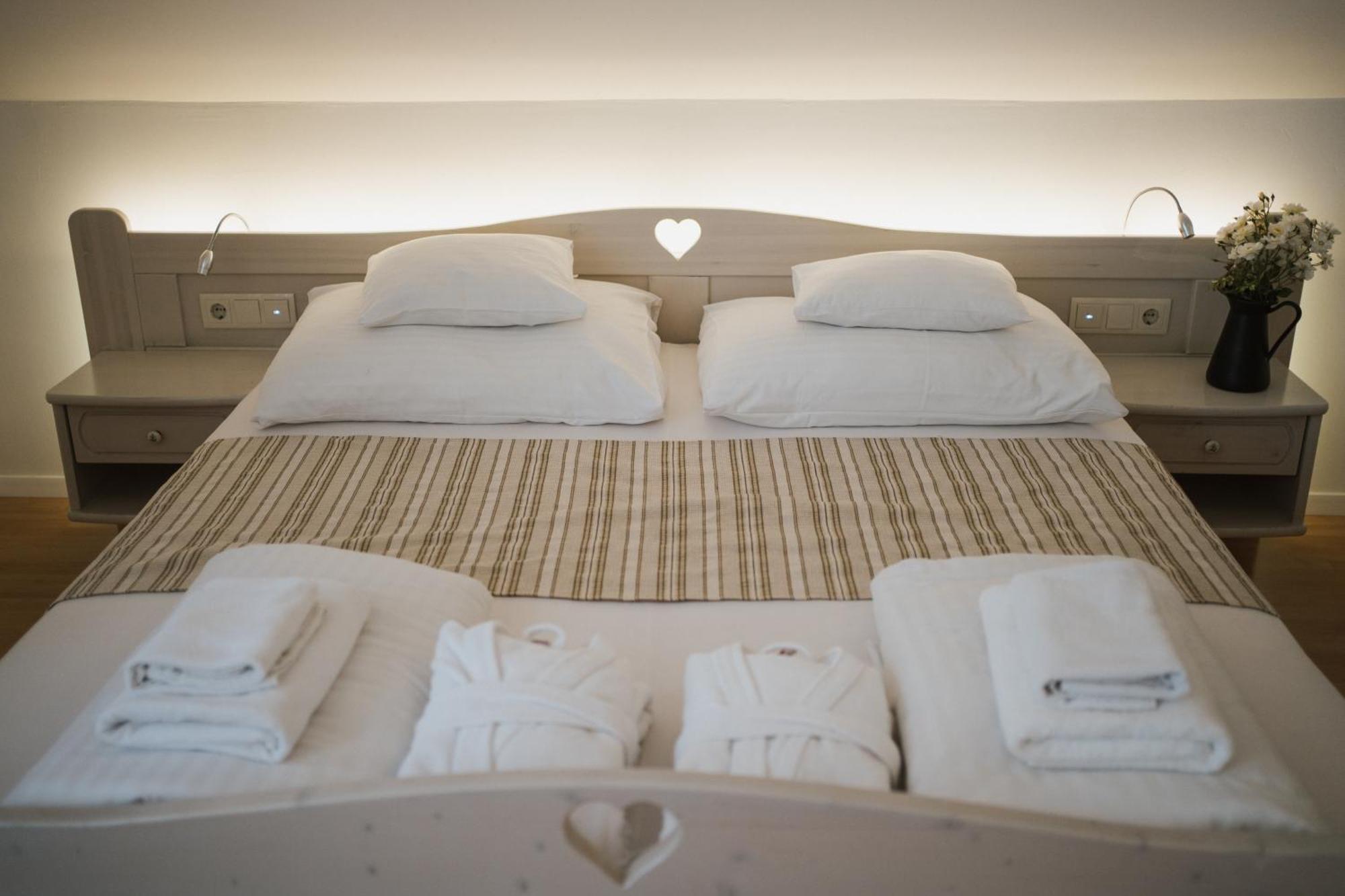 Tornacos Hotel - เฮจจ์คู ภายนอก รูปภาพ